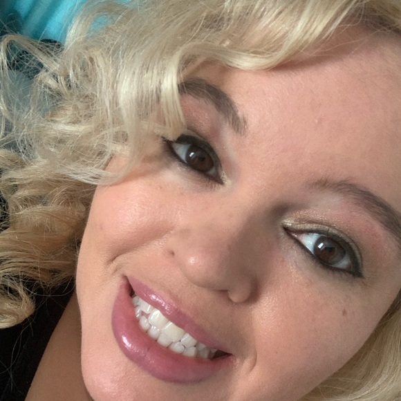 Meet your Posher, Rochelle - Picture 11 of 16